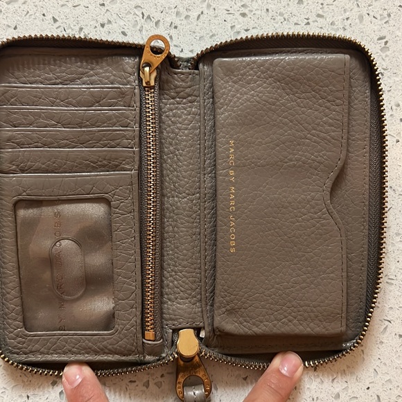 Phone wallet wristlet - Picture 5 of 7